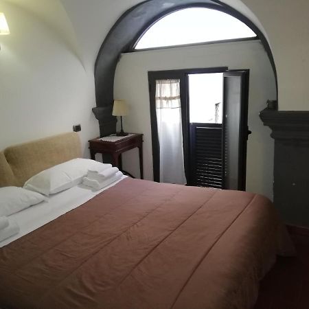 Napule Apartment Napoli Bagian luar foto