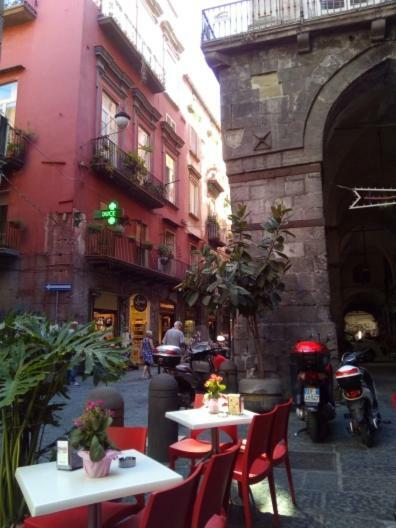 Napule Apartment Napoli Bagian luar foto