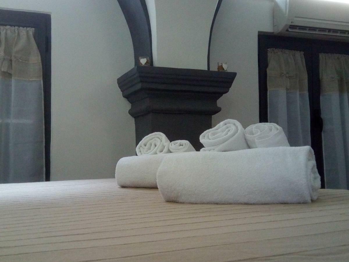 Napule Apartment Napoli Bagian luar foto
